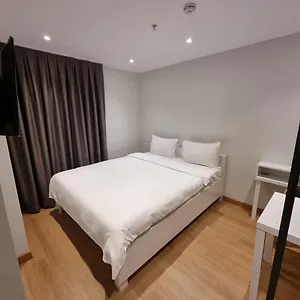 Hostel 10m2, Stambuł