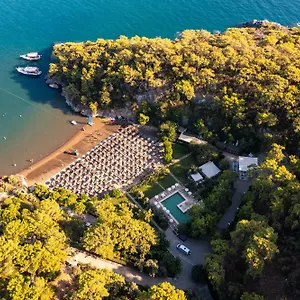https://puravida-resort-seno.aegeanhotels.net